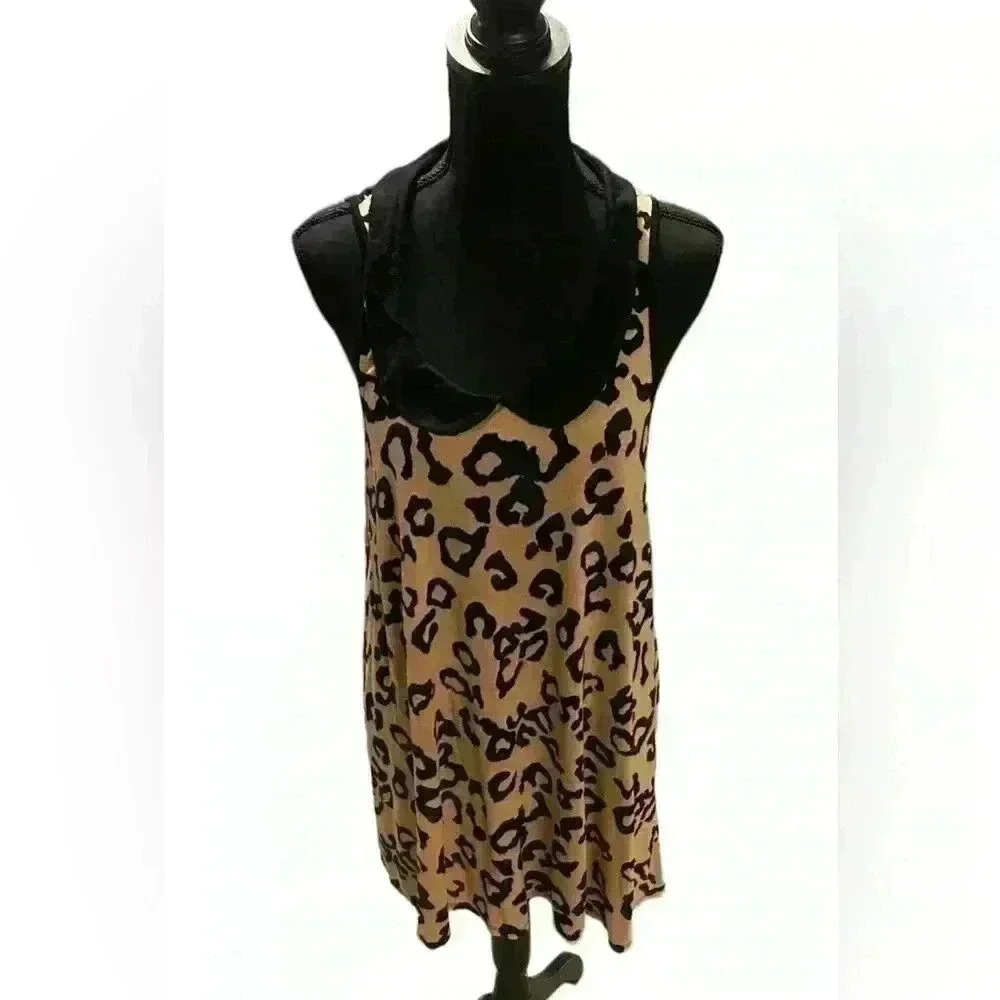 Forever 21 leopard print tank top in black & brown. Women’s size XL
